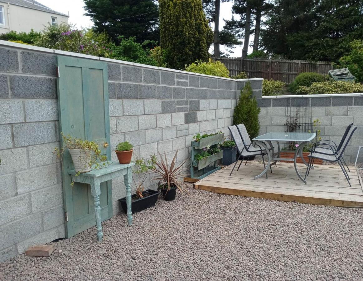 2 Bedrooms Sleeps 4 Free Wifi Parking Outdoor Area Lundin Links Exterior photo